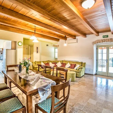 Villa Bubani *