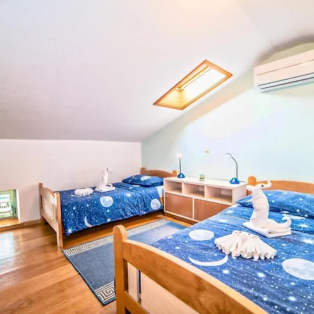 别墅 布纳尼111度假屋  *
