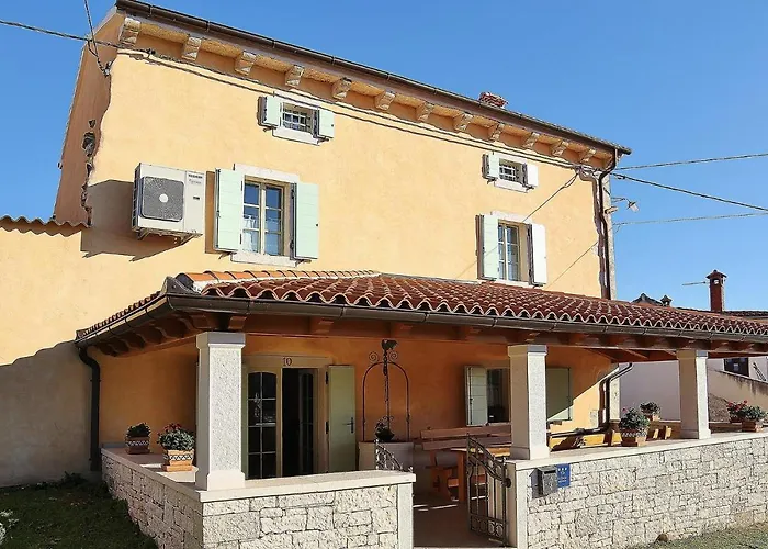 ヴィラ Villa Bubani