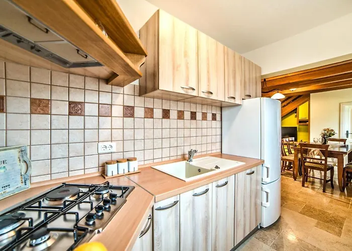 ヴィラ Villa Bubani Bubani