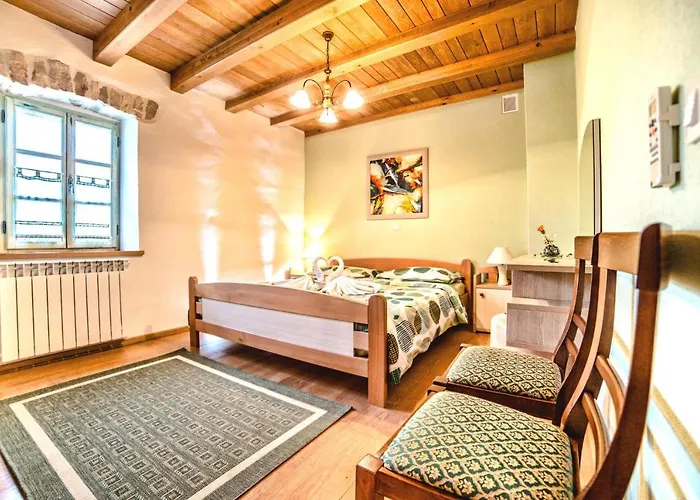 Villa Bubani ヴィラ Bubani