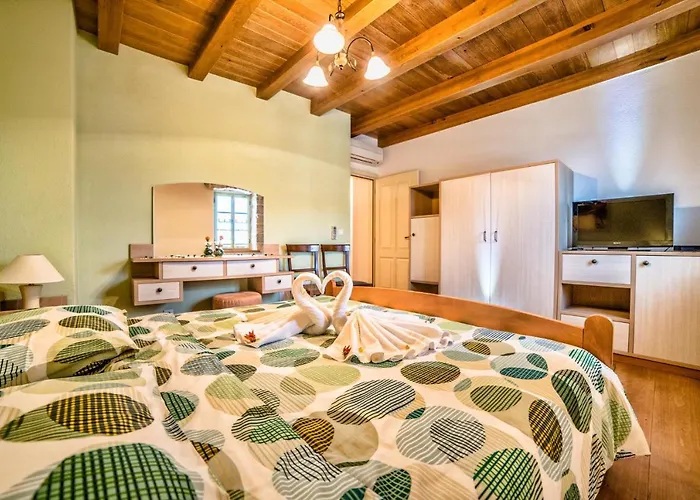 ヴィラ Villa Bubani