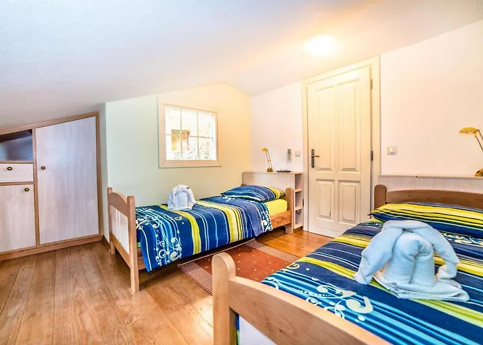 Villa Bubani ヴィラ *