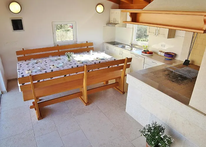 Villa Bubani ヴィラ Bubani